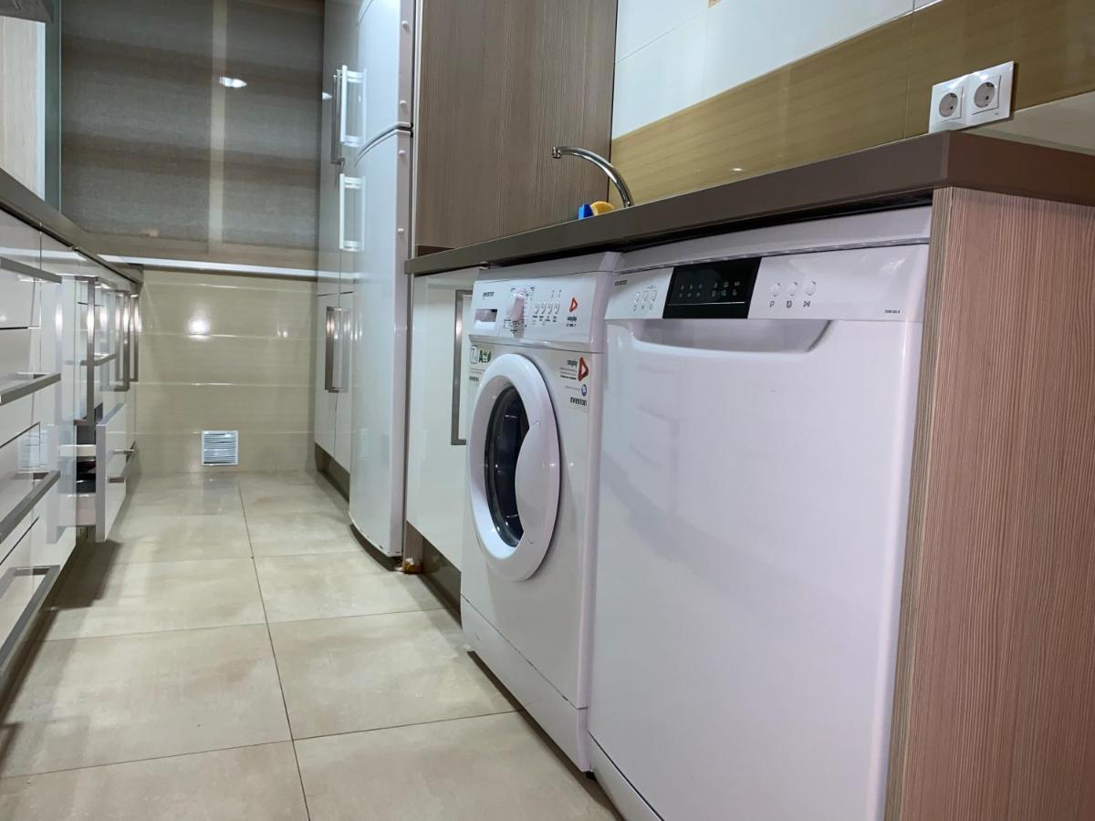 Robles Home Малага Экстерьер фото